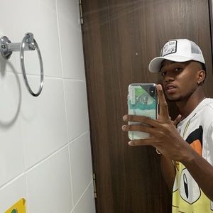 Meet your Posher, Juan